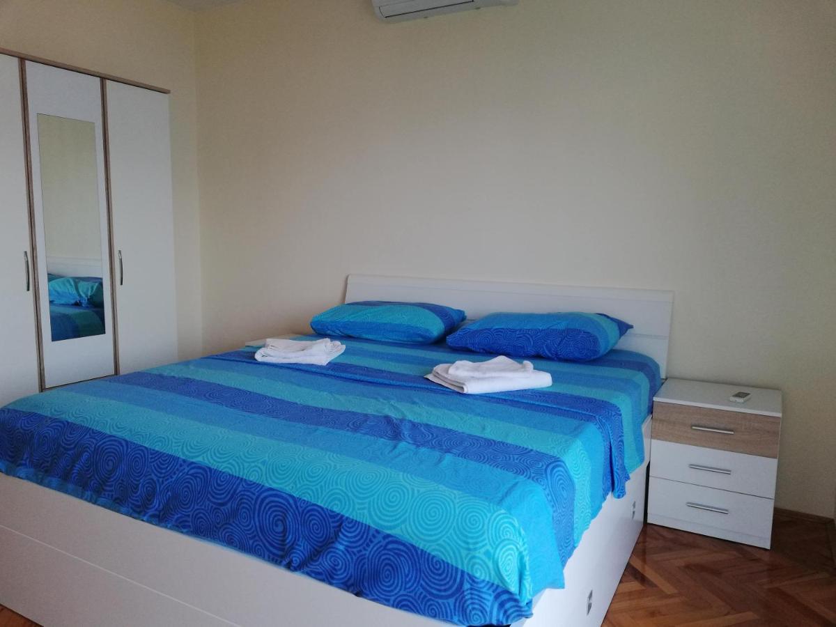 Fei Fei 2 Apartment